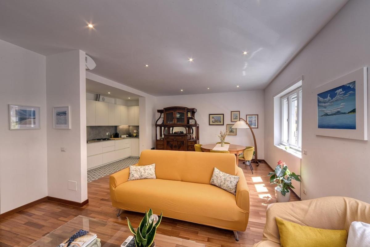 Vatican Domus Clavdia 2-bdr Apartment Rom